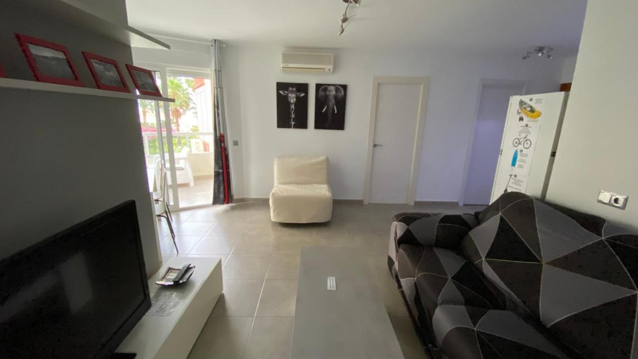 Apartamento a estrenar en primera línea de Playa Torrox Exterior foto